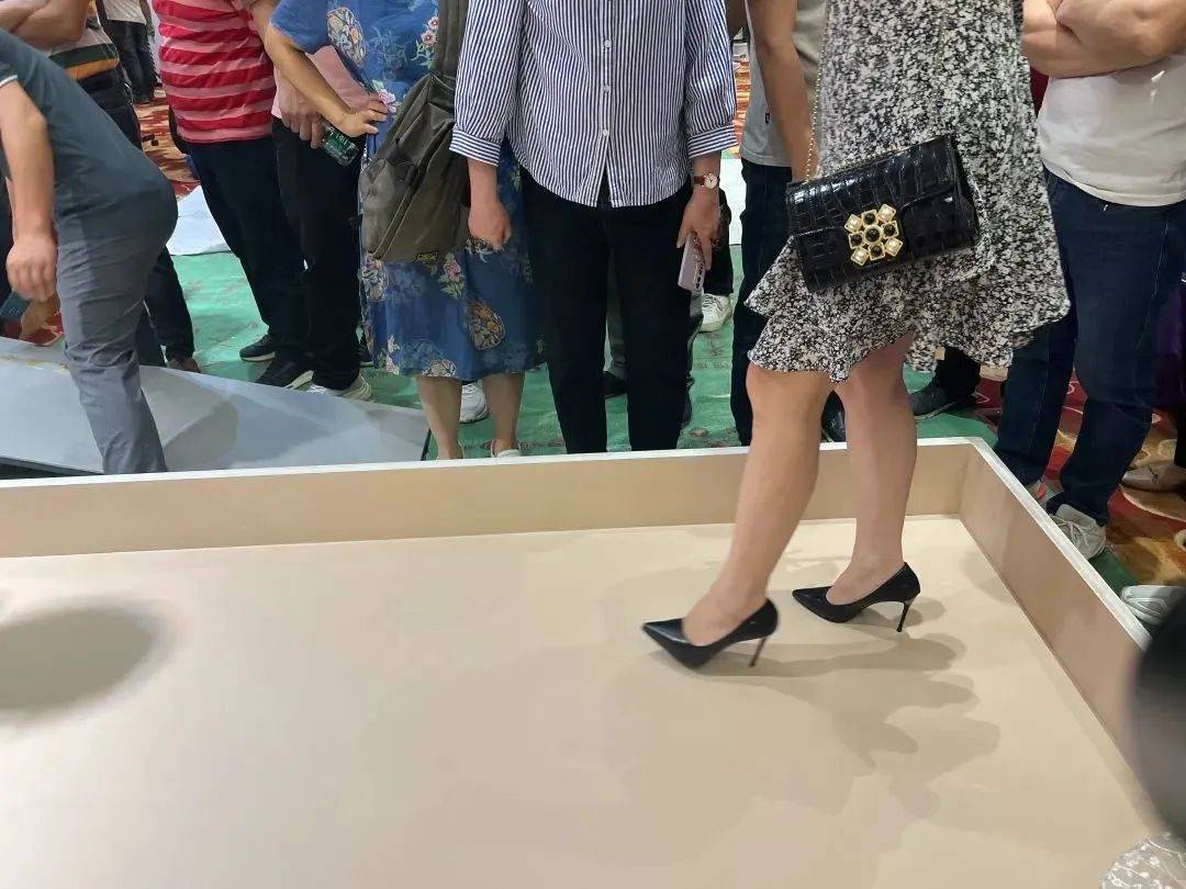 一場(chǎng)發(fā)布會(huì)，展開微水泥革命 | 2023萬磊廣佛千人行完滿成功