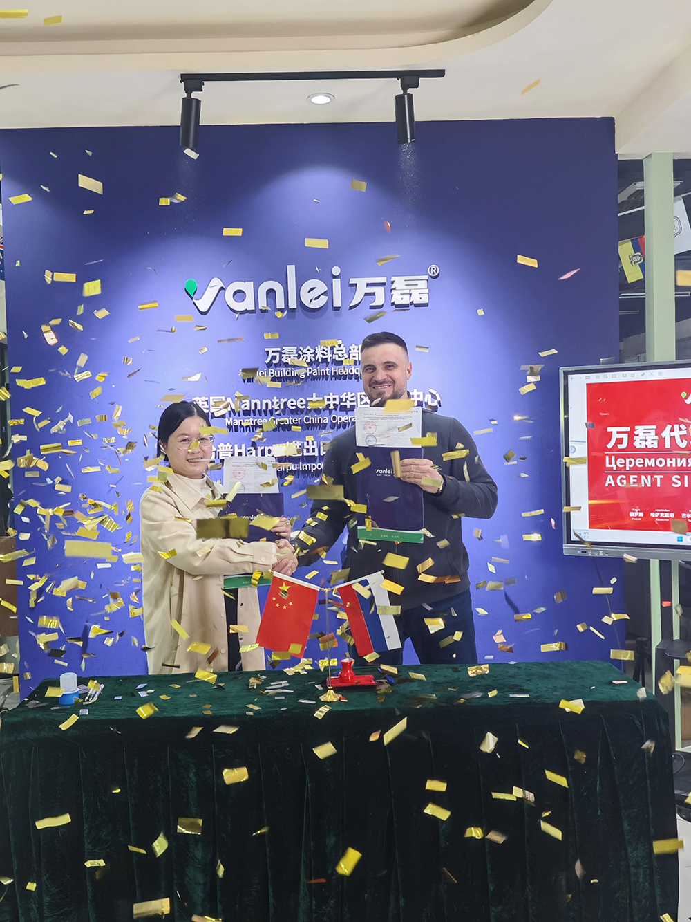 一天簽下七國代理！開啟俄羅斯市場大跨越！