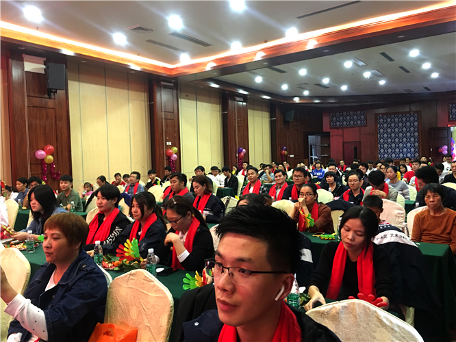 萬磊人歡聚一堂，只為追逐2020“萬磊夢”！